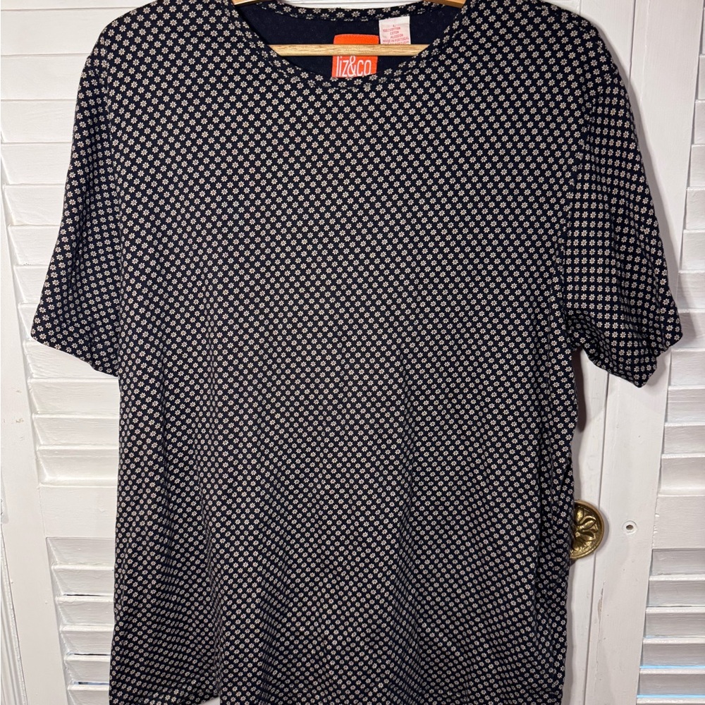 IZ & Co Navy Floral Cotton Blouse Size Large Short Sleeve Casual Top